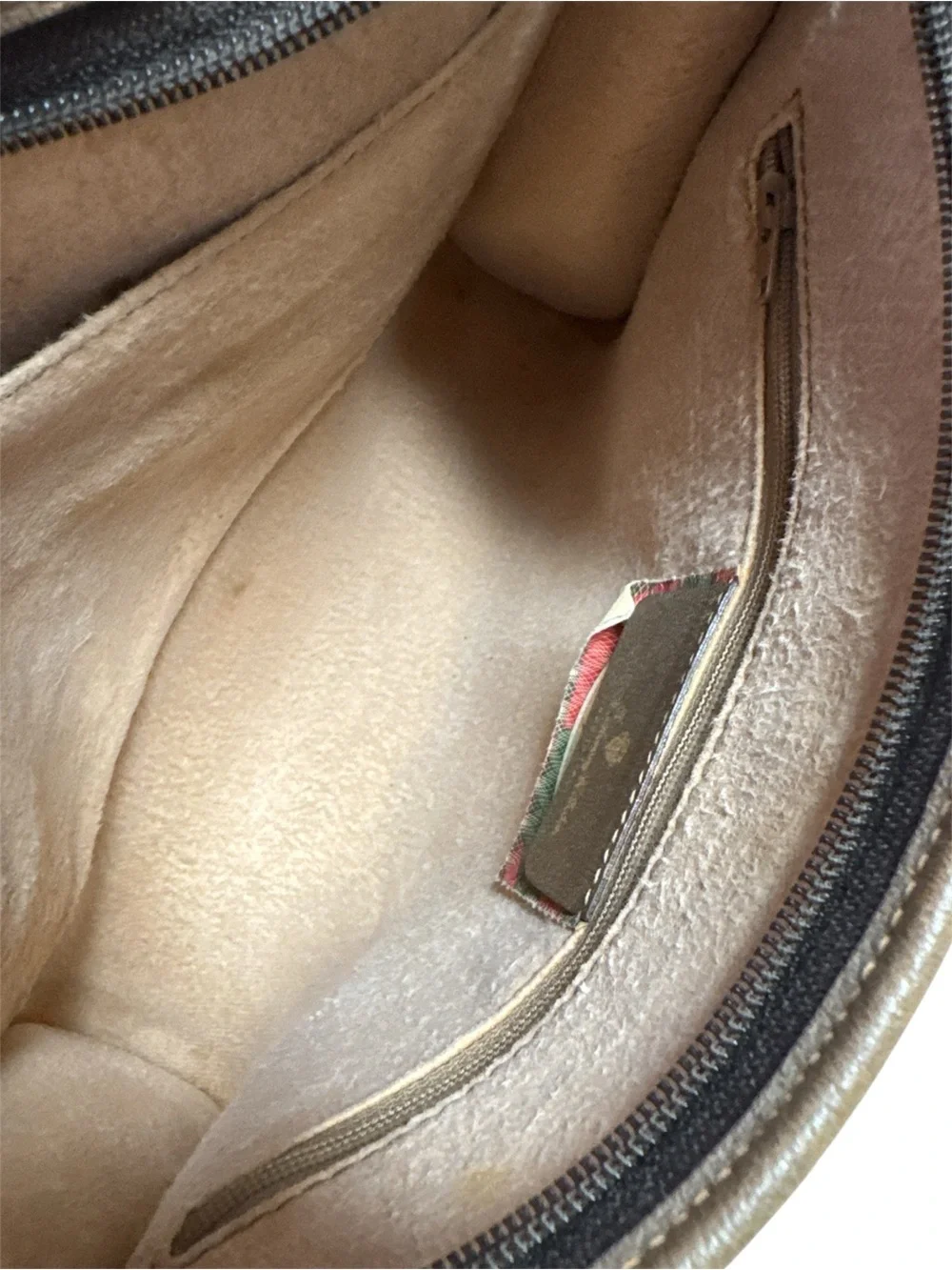Gucci GG Clutch VTG Zipper closure tan 8x10x3” unisex - Picture 14 of 17